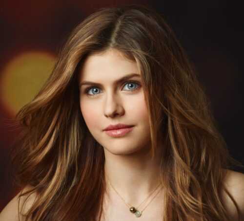 Alexandra Daddario Wallpaper - IXpaper